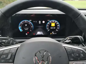 Volkswagen Tiguan 1.5 eTSI Life Navi ACC LED AHK Bild 5
