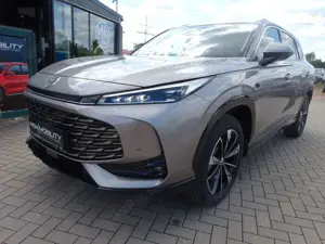 MG HS Hybrid + Luxury MY 25