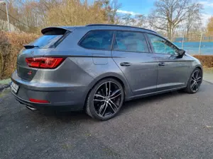 SEAT Leon Leon ST 2.0 TSI Start Bild 3