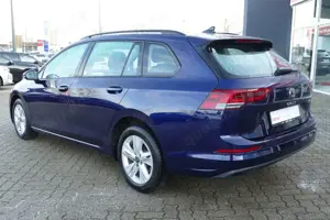 Volkswagen Golf VIII Variant 1.0 Life LED Navi ACC PDC DAB Bild 3