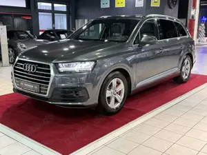 Audi Q7 s line