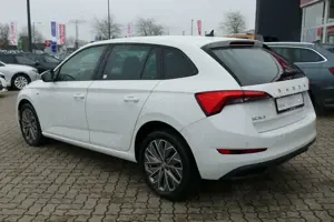 Skoda Scala 1.5 TSI Clever DSG LED Navi PDC SmartLink Bild 2