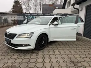 Skoda Superb LaurinKlement + LEDER +LED +NAVI + 0%FINANZIERUNG