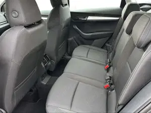 Skoda Karoq 1.5 TSI DSG Selection AHK  ACC Kessy Kamer Bild 4