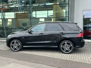 Mercedes-Benz GLE 43 AMG 4 MATIC STANDHZG LED KAMERA SCHECKH.