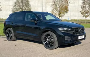 Volkswagen Touareg 3.0 TDI 4M R-Line AHK PANO DYNAUDIO Bild 4