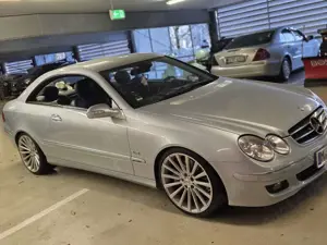 Mercedes-Benz CLK 350 CLK Coupe 350 7G-TRONIC Avantgarde Bild 2