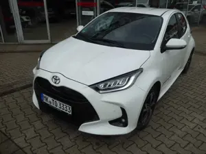 Toyota Yaris 1.5H Teamplayer + Comfort und Safety-Paket