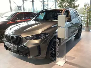 BMW X5 xDrive40d M Sportpaket *NEUJAHRSAKTION*