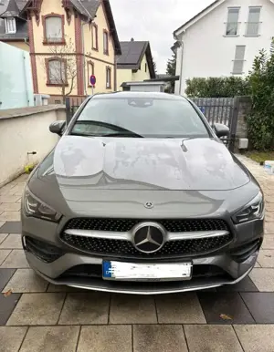 Mercedes-Benz CLA 200 7G-DCT AMG Line