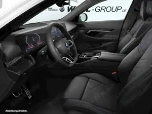 BMW 520 d Touring M Sport AHK Innovation HeadUp HarmanKard Bild 3