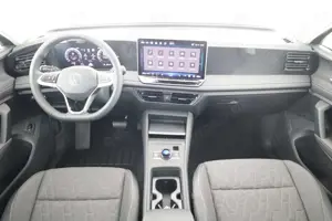 Volkswagen Tiguan 1.5 eTSI 110 kW Life DSG Life, Navi, AHK, easyO... Bild 4