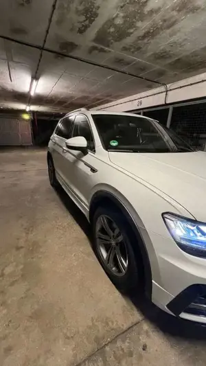 Volkswagen Tiguan 2.0 TSI 4Motion (BlueMotion Technology) DSG Highli Bild 2