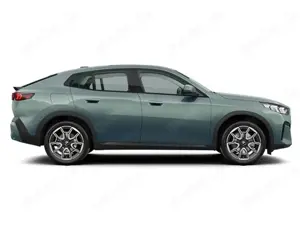 BMW X2 sDrive18d;MODELLJAHR 2024 mit Curved Display Bild 3