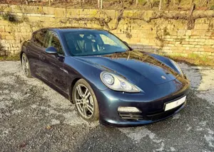 Porsche Panamera Diesel, Schiebedach, AHK, Bose !