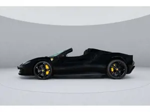 Ferrari 296 GTS >All Black-Giallo Details*LEDs*LIFT< Bild 5