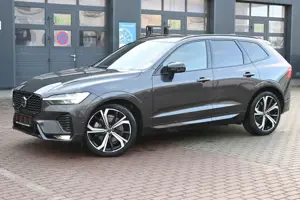 Volvo XC60 B4 AWD Plus Dark*LED*PANO*STHZ*LUFT*360*HK