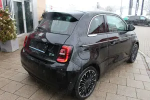 Fiat 500e La Prima by Bocelli ACC Bild 3