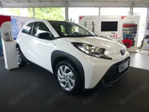 Toyota Aygo X X Play
