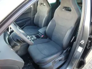 CUPRA Ateca 1.5 TSI DSG + SHZ + Navi Bild 4