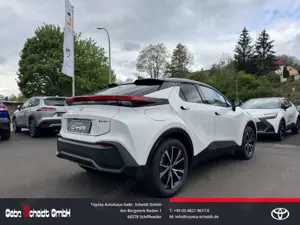 Toyota C-HR 2,0 l Plugin 4x2 TeamP  Apple CarPlay Android Auto Bild 4