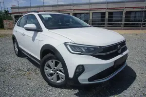 Volkswagen Taigo 1.0TSI Navi/MirrorLi ACC PDC SHZ LED