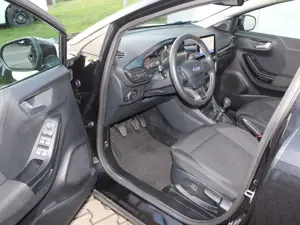 Ford Puma Titanium 1,0 EcoBoost Mild Hybrid Bild 3