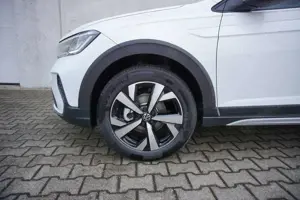 Volkswagen Taigo 1.0TSI DSG AHK Navi/MirrorLi Kamera SHZ Bild 3