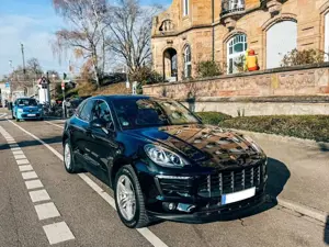 Porsche Macan TÜV 06.2027. Bose Soundsystem. Panoramadach
