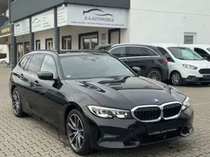 BMW 320 3 Touring 320 d Sport Line*Live Cockpit