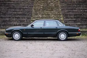Jaguar XJ Bild 2