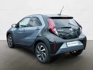 Toyota Aygo X 1,0l Teamplayer+Sitzhzg+DAB+Rückfahrkamera+Spurhal Bild 4