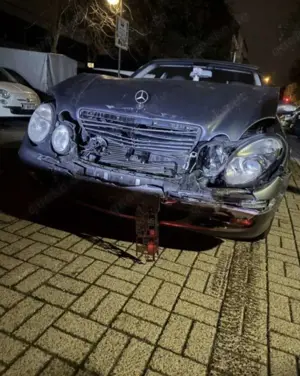 Mercedes-Benz E 280 4-Matic Avantgarde