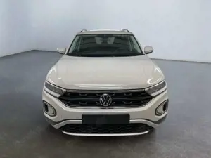 Volkswagen T-Roc Edition 1.5 TSI 150PS/110KW DSG 2025 +SHZ +RFK ...