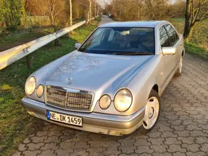 Mercedes-Benz E 320 E 320 Elegance