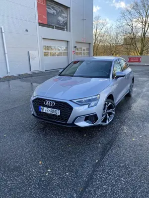 Audi A3 Sportback 40 TFSIe Advanced - TÜV + Inspektion Neu Bild 2