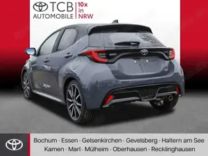 Toyota Yaris 1.5 Hybrid GR Sport LEDER NAVI SHZ BT Bild 2