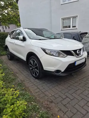 Nissan Qashqai 1.6 dCi Xtronic TEKNA