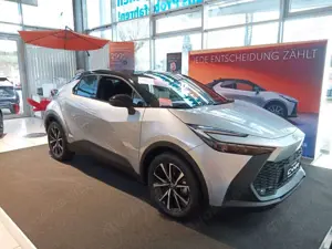 Toyota C-HR 2.0 Hybrid Team D *Technik-Paket* Bild 3