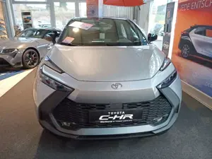 Toyota C-HR 2.0 Hybrid Team D *Technik-Paket* Bild 2