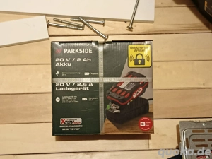 Akku + Akkuladegerät 3 Jahre Garantie 