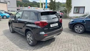 Suzuki Vitara 1,4 Comfort 4x4 Hybrid*Ranger-Paket*AHK Bild 5