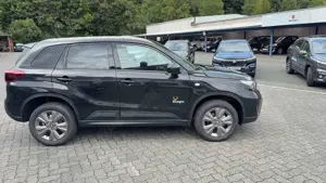 Suzuki Vitara 1,4 Comfort 4x4 Hybrid*Ranger-Paket*AHK Bild 2