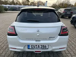 Suzuki Swift Comfort+ 1.2 Dualjet Hybrid CVT-Automatikgetriebe Bild 3