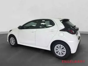 Toyota Yaris 1.5 Hybrid Comfort Tempomat Rückfahrkamera Bild 3