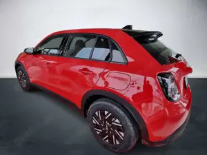 Fiat 600e Elektro 115kW (156PS) 54 kWh "RED" Bild 2