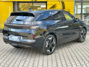 Opel Grandland ULTIMATE AWD 325PS 4x4 *PANO*HUD*NAPPA*MASSAGE* Bild 3