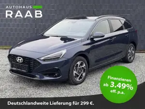 Hyundai i30 Family Kombi Automatik Navi Rückfahrkamera Sitzhei