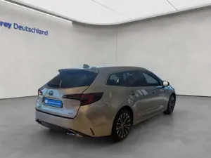 Toyota Corolla 2.0 Hybrid Touring Sports Teamplayer Bild 5