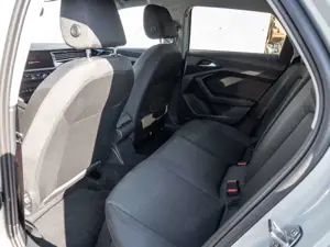 Audi A1 Sportback advanced 25 TFSI SHZ KAMERA LED Bild 4